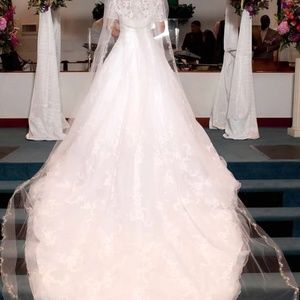 One of a kind dress & veil make a realistic offer